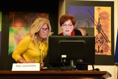 Maria Grazia Giannini presidente dell'associazione Il Bucaneve e Consult@noi con Mariella Falsini